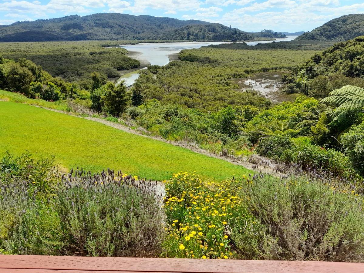 ホテル Taranaki Waihaha エクステリア 写真